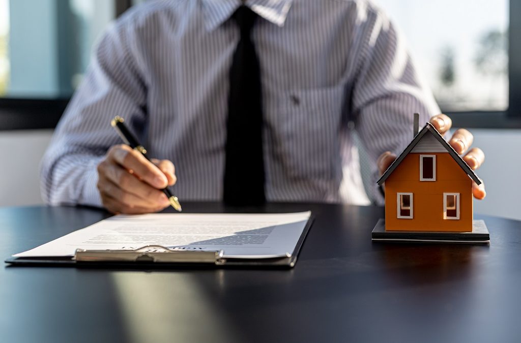 Mi az ügyvéd szerepe egy ingatlan adásvételi szerződés során?